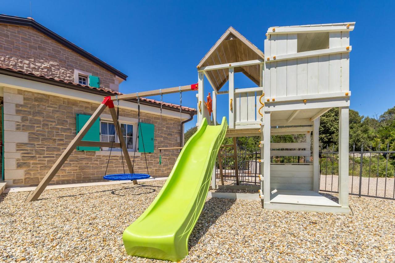 Holiday House Chiara Vrh  Екстериор снимка