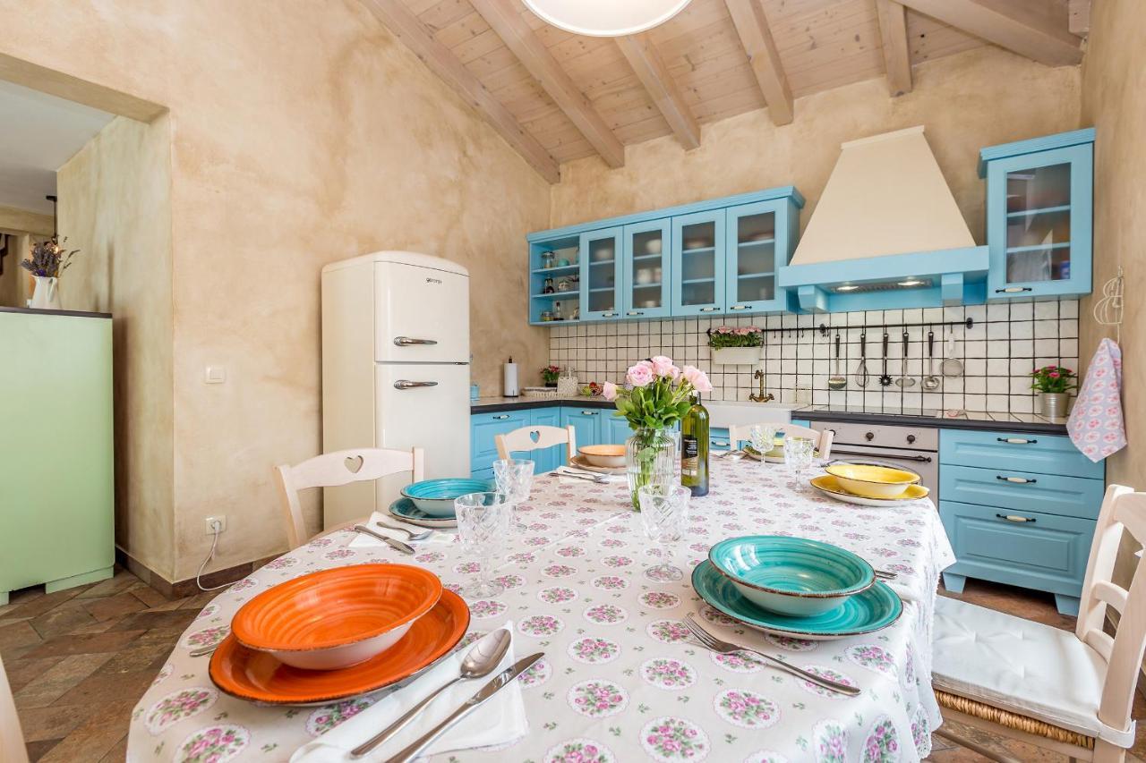Holiday House Chiara Vrh  Екстериор снимка