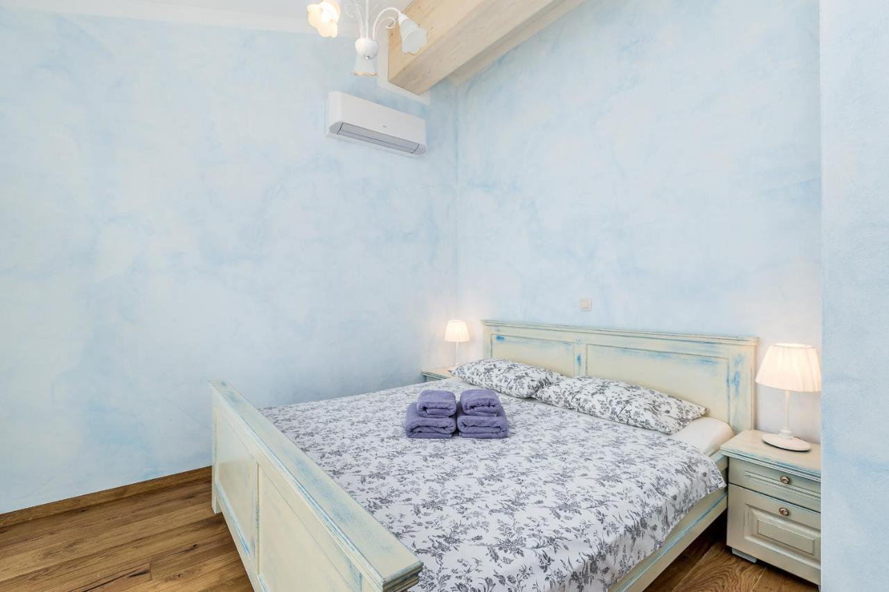 Holiday House Chiara Vrh  Екстериор снимка