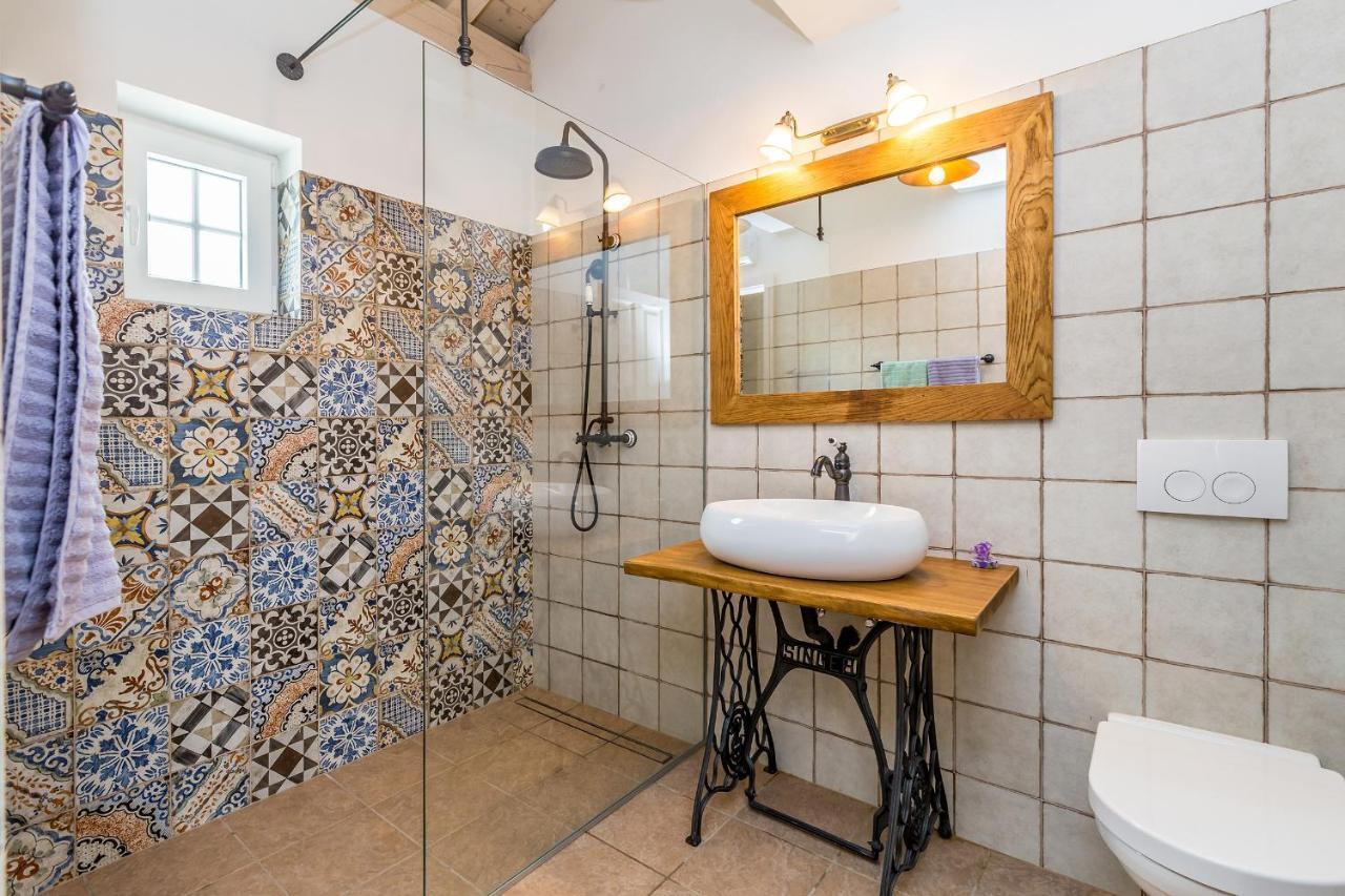 Holiday House Chiara Vrh  Екстериор снимка